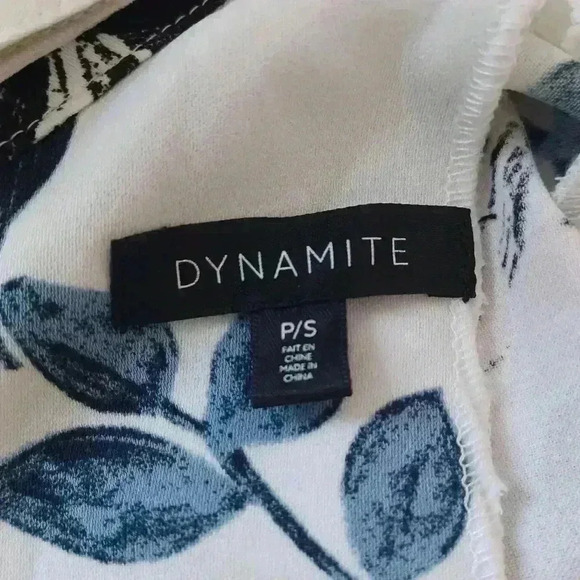 Dynamite Women's Small Floral Neck Choker Blouse - Picture 5 of 6